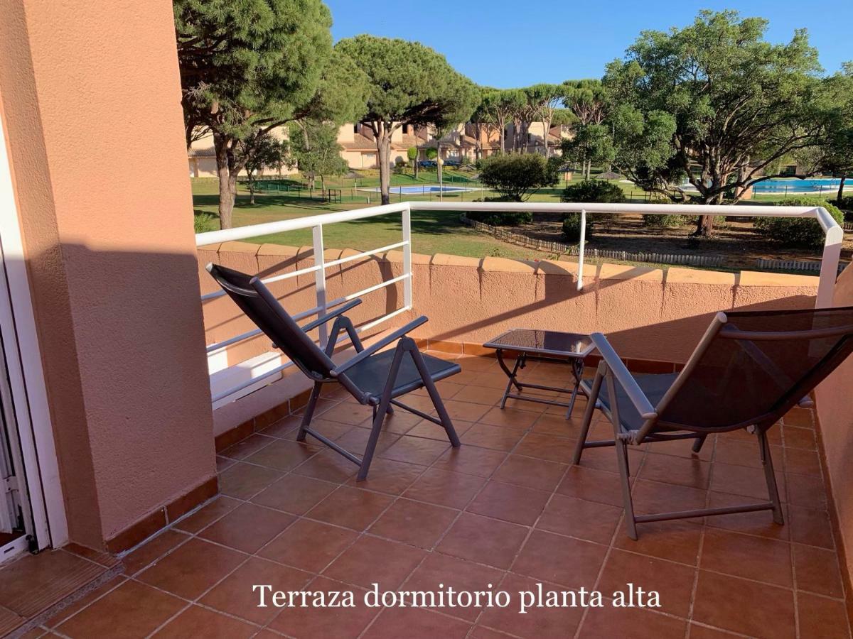 Adosado Residencial El Trébol Urbanización Novo Sancti Petri Сasa de vacaciones *