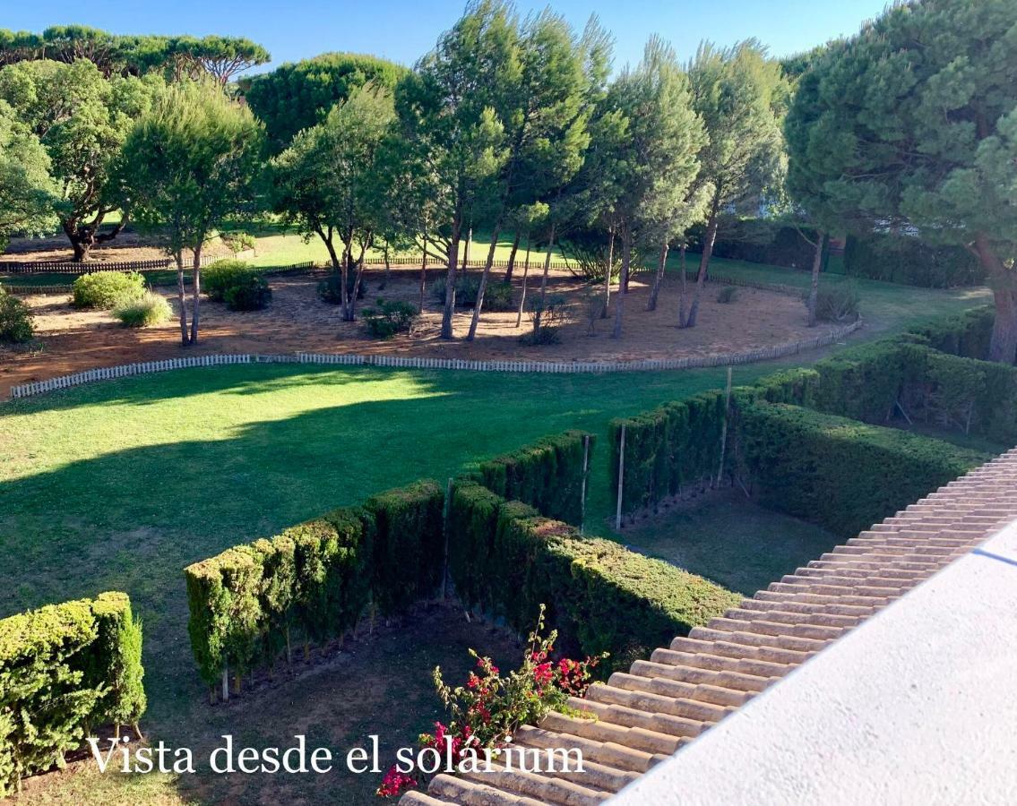 Adosado Residencial El Trébol Urbanización Novo Sancti Petri Сasa de vacaciones *