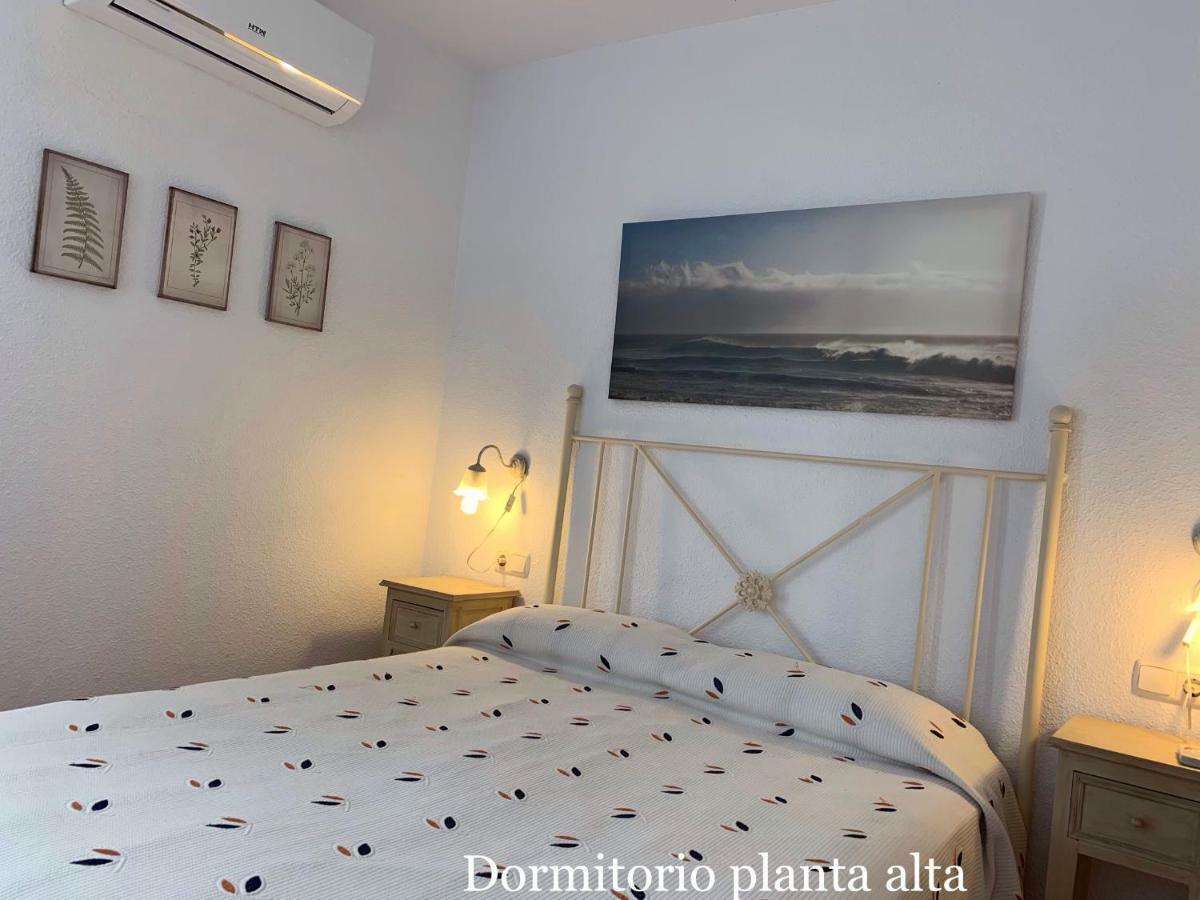 Adosado Residencial El Trébol Urbanización Novo Sancti Petri Сasa de vacaciones *