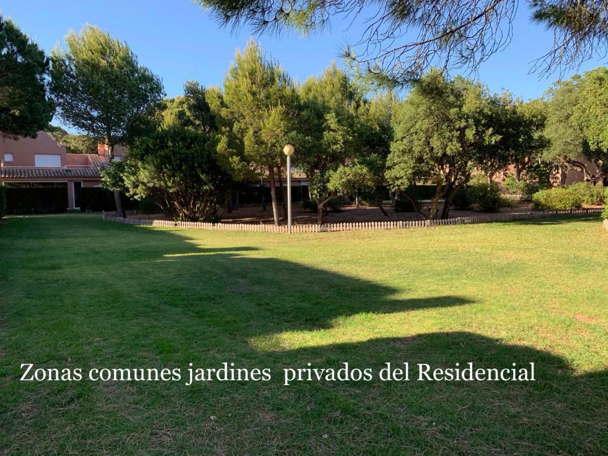 Adosado Residencial El Trébol Urbanización Novo Sancti Petri Сasa de vacaciones *